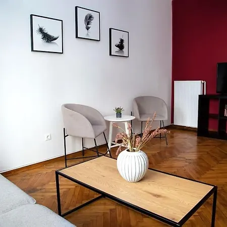 Apartament Near Hilton Atena